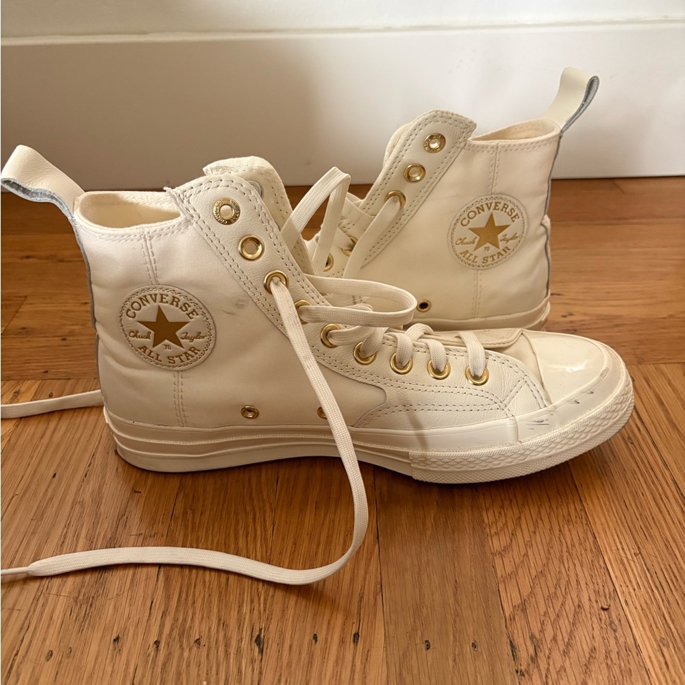 Converse Chuck Taylor 70 tailored line hi tops.